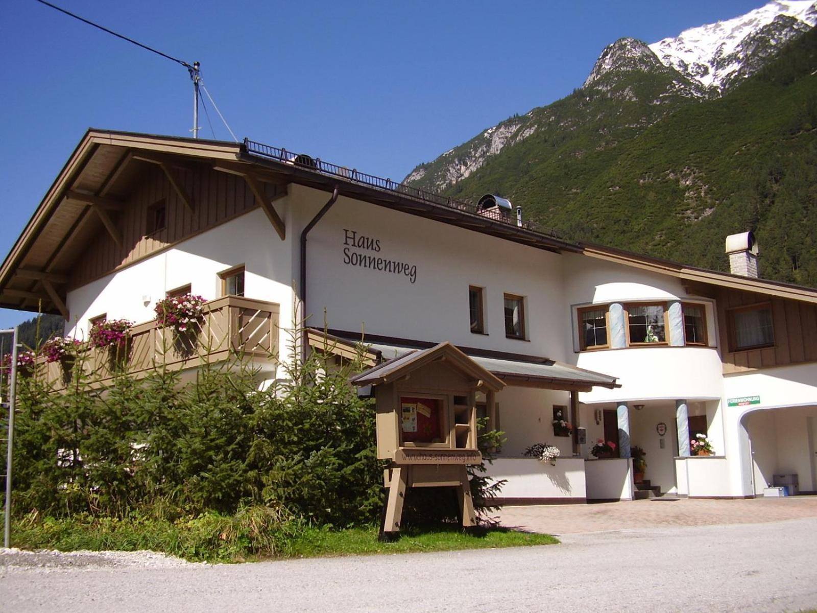 Haus Sonnenweg Apartment Leutasch