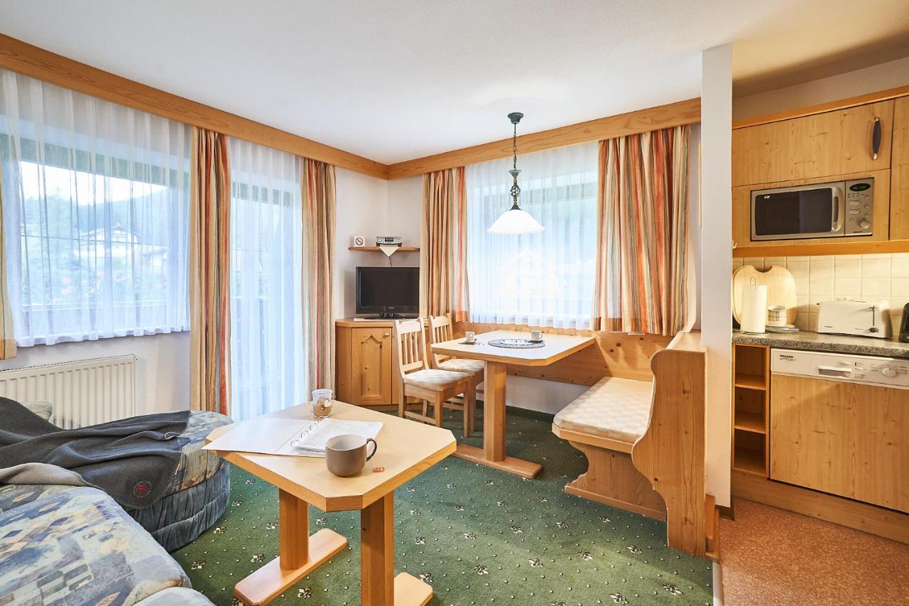 Haus Sonnenweg Apartamento *
